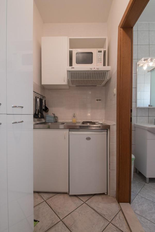 Apartments Niko Promajna Exterior photo